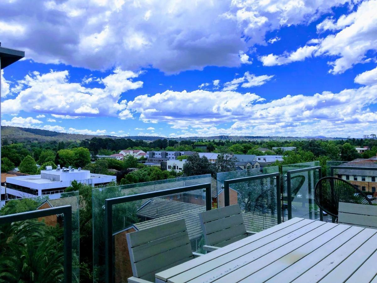 Staying Places - The Avenue Canberra Exterior photo